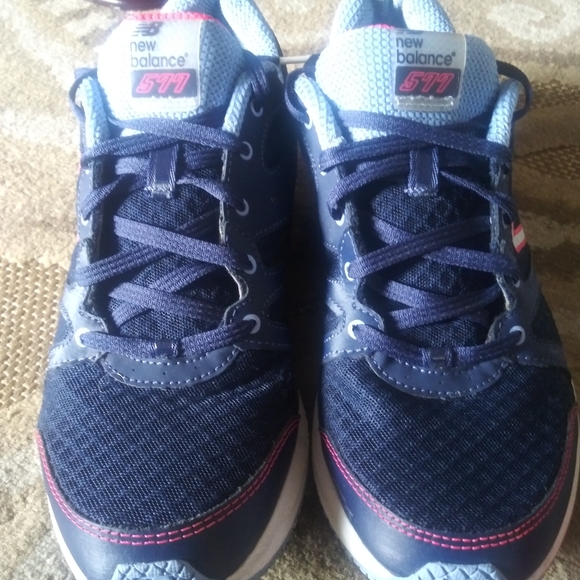 New Balance - Picture 2 of 6